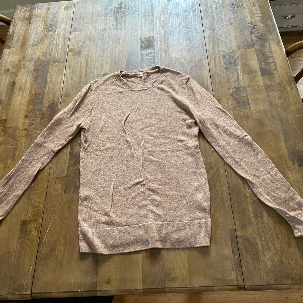Uniqlo Light Wool Sweater